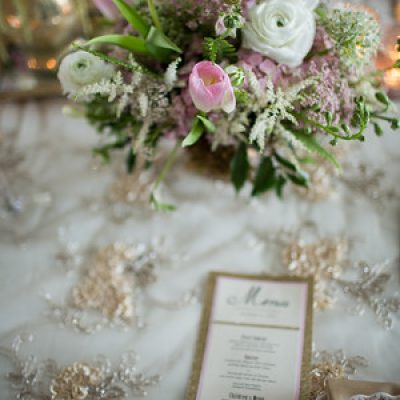 custom place setting and floral center piece